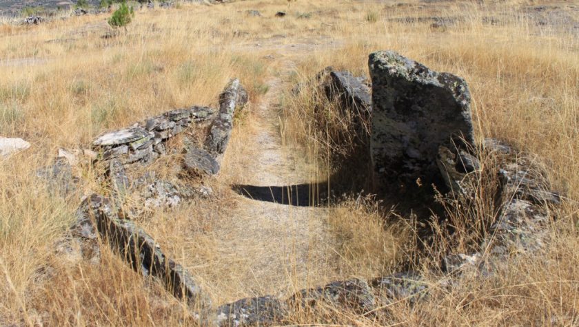 Dólmen da Lameira de Cima 2