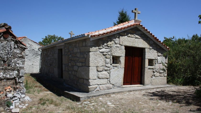 Capela de Santo Tirso – Penela da Beira
